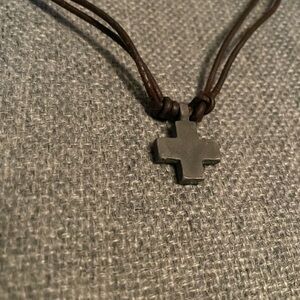 Vintage American Eagle Leather Strap Metal Cross Choker Necklace